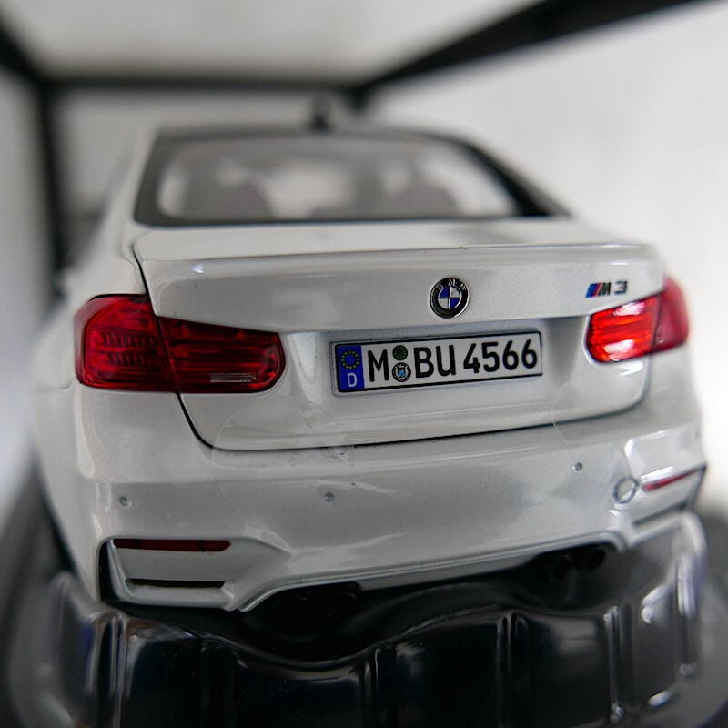 BMW純正 ミニチュアカー F80 M3 サイズ 1/18 | Wright Company