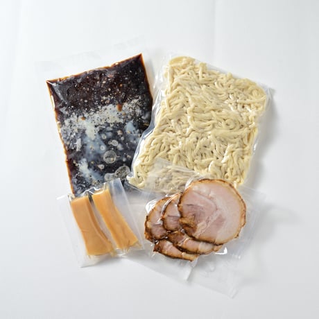【コラボ商品】麺家いろは　富山ブラックらーめん
