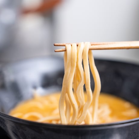 ラーメン大好き小泉さん ピリ辛味噌ラーメン缶 6缶セット