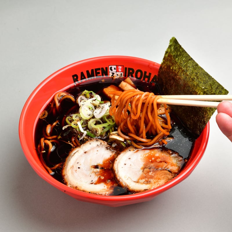 コラボ商品】麺家いろは 富山ブラックらーめん | ヌードルツアーズ
