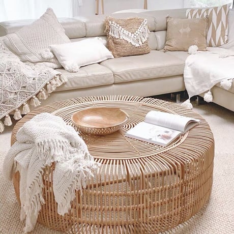 rattan round table