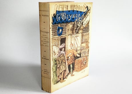 ガレット製作ペーパー・クラフトの 1894 年、L.Vuitton 「旅の本」、S≒1：48 トランクと灯りとガラス・ドーム