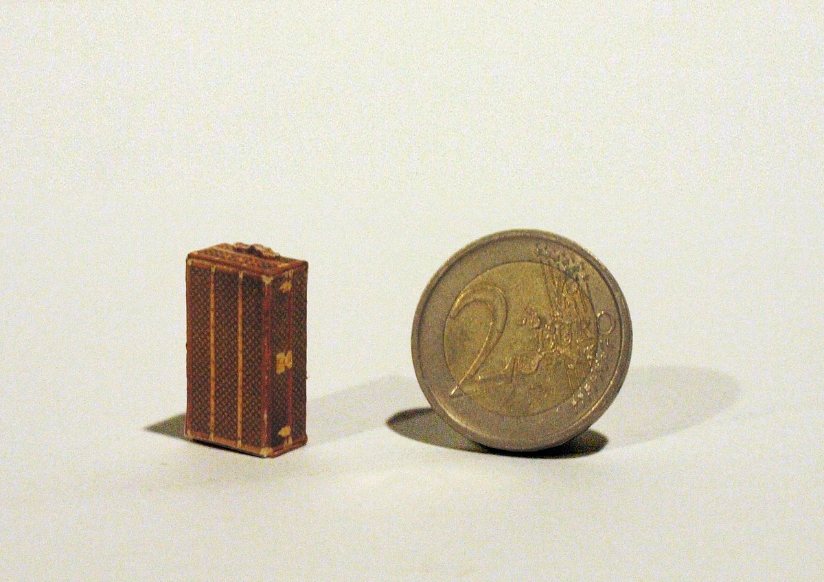 ガレット製 ミニチュア ルイ・ヴィトン ペーパー・トランク in