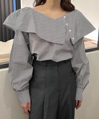 フレアカラーブラウス