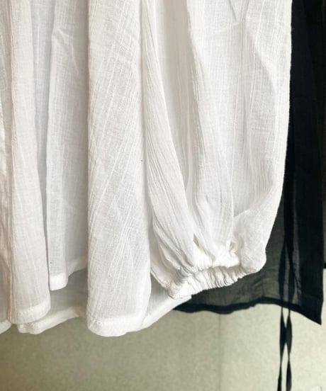 BACK RIBBON SHIRTS