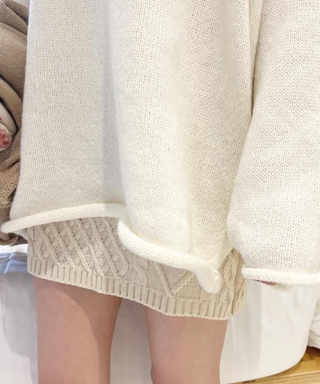 ルーズカーリーニット