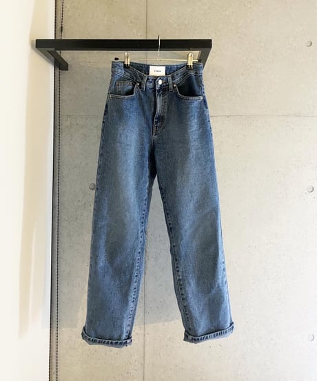 STRAIGHT BOYS DENIM