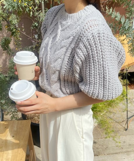 PUFF SLEEVE KNIT TOPS