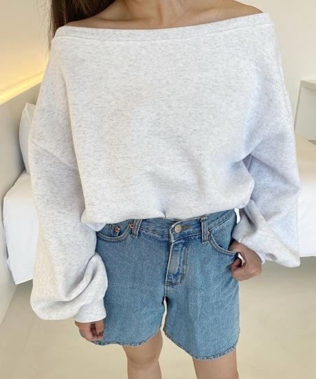 オフショルダースウェットトップス
