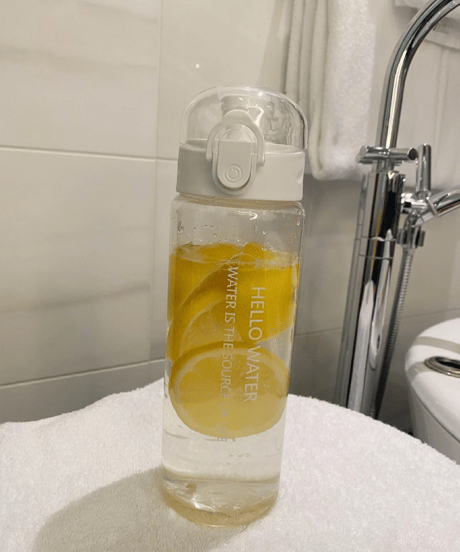 CHÉME HOME 🏠 HELLO WATER BOTTLE