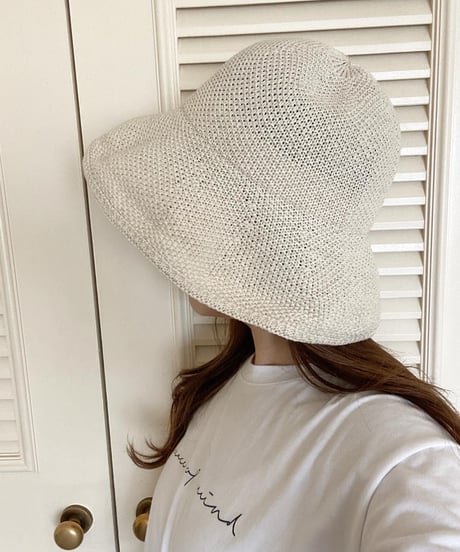 DOWN BRIM HAT