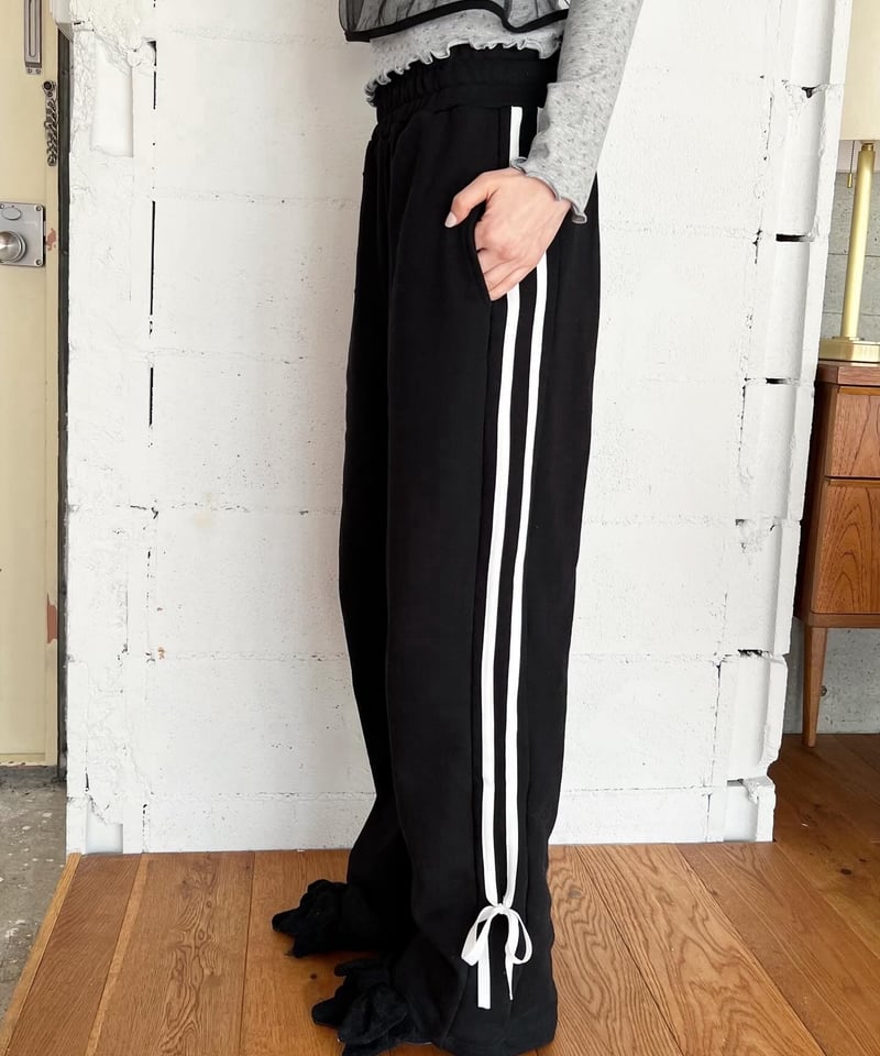 フェレナ　リフトパンツ ジェイダ GYDA SIDE RIPPED GYDAラインワイドパンツ （ベージュ