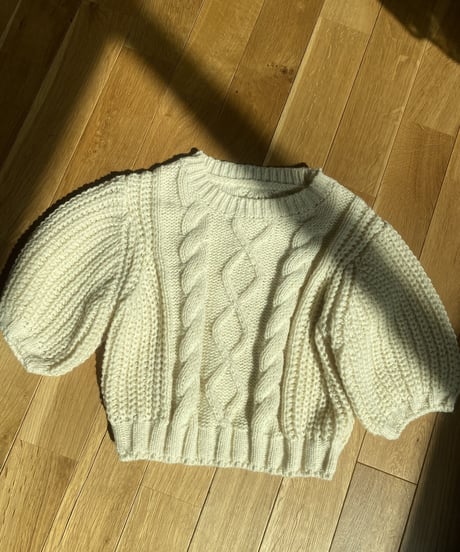 PUFF SLEEVE KNIT TOPS