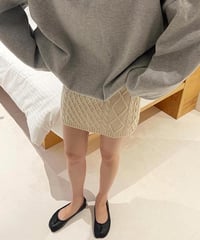 ケーブルニットスカート