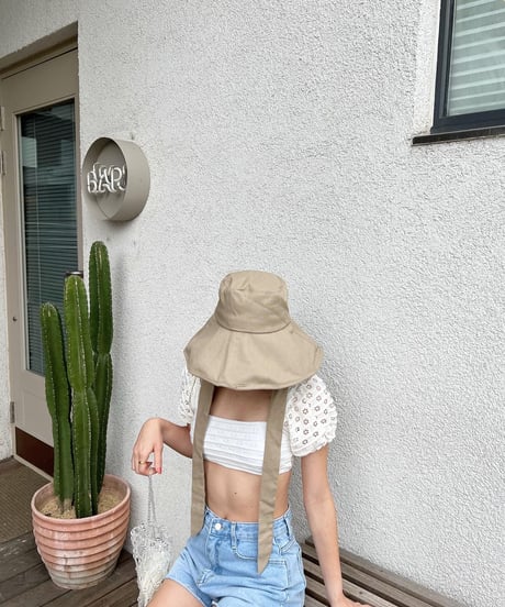 ワイドバケットハット