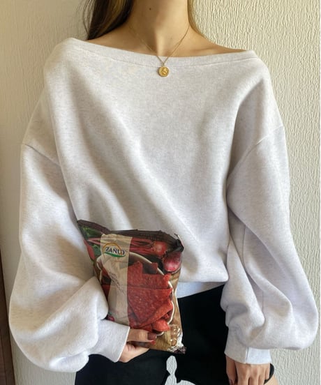 オフショルダースウェットトップス