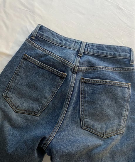 STRAIGHT BOYS DENIM