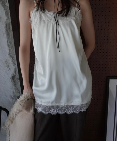 レースキャミソール