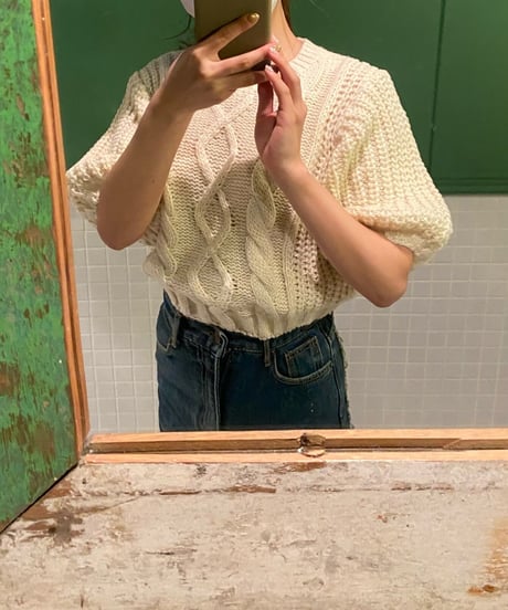 PUFF SLEEVE KNIT TOPS