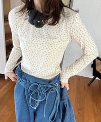 フラワーリブトップス