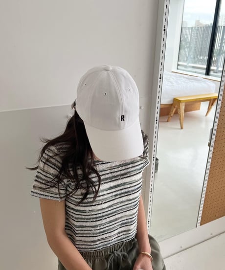 イニシャルロゴキャップ