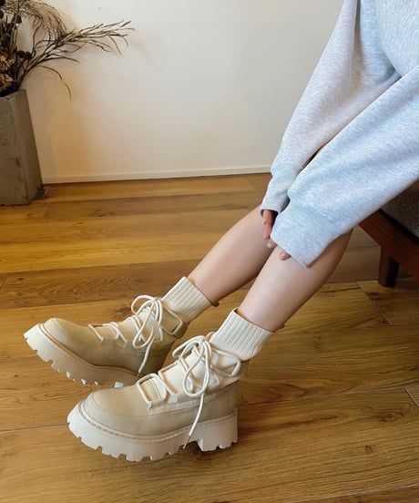 スウェードレースアップブーツ
