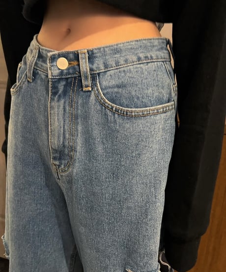 アシンメトリーサイドカットデニム