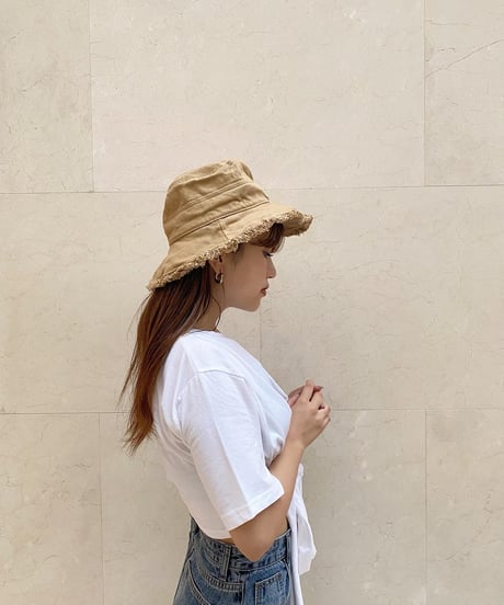 FRINGE BUCKET HAT