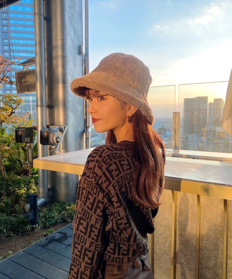 FENDI ファーバケットハット