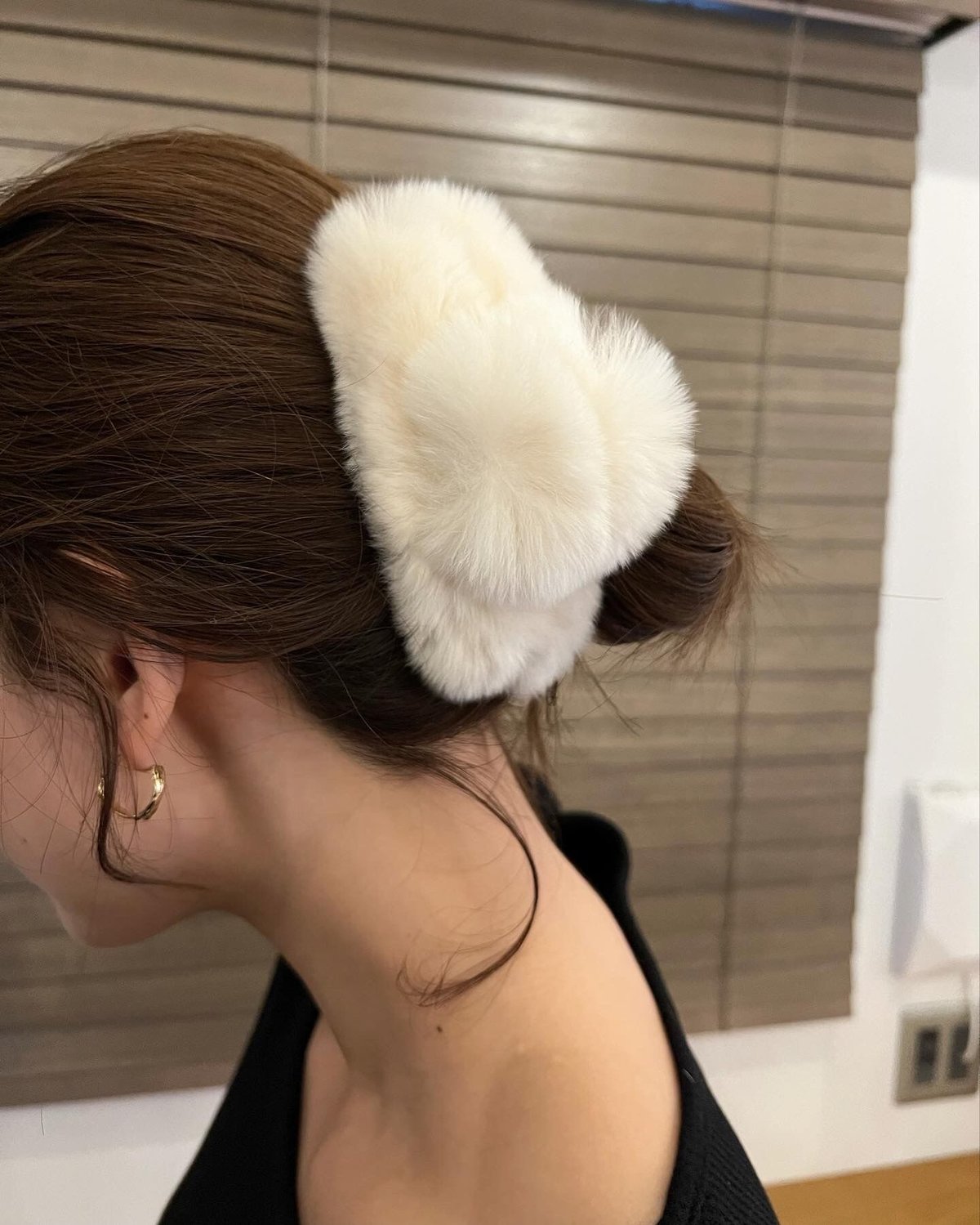 【ふわふわファーボタン】ベビーヘアクリップ♡ベビーヘアピン セミオーダーメイド ふわふわファーボタン】ベビーヘアクリップ♡ベビーヘアピン