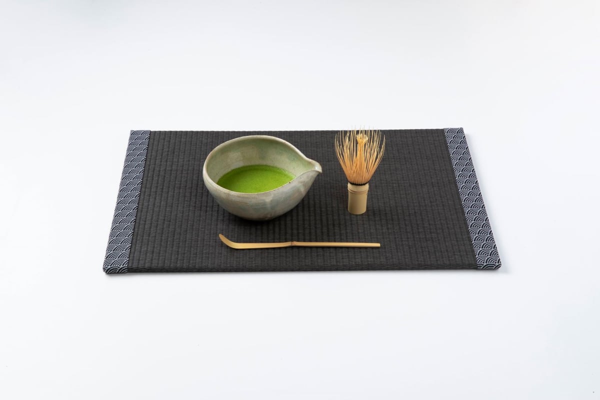 畳ランチョンマット ブラック（青海波） PM102 | 久保木畳店