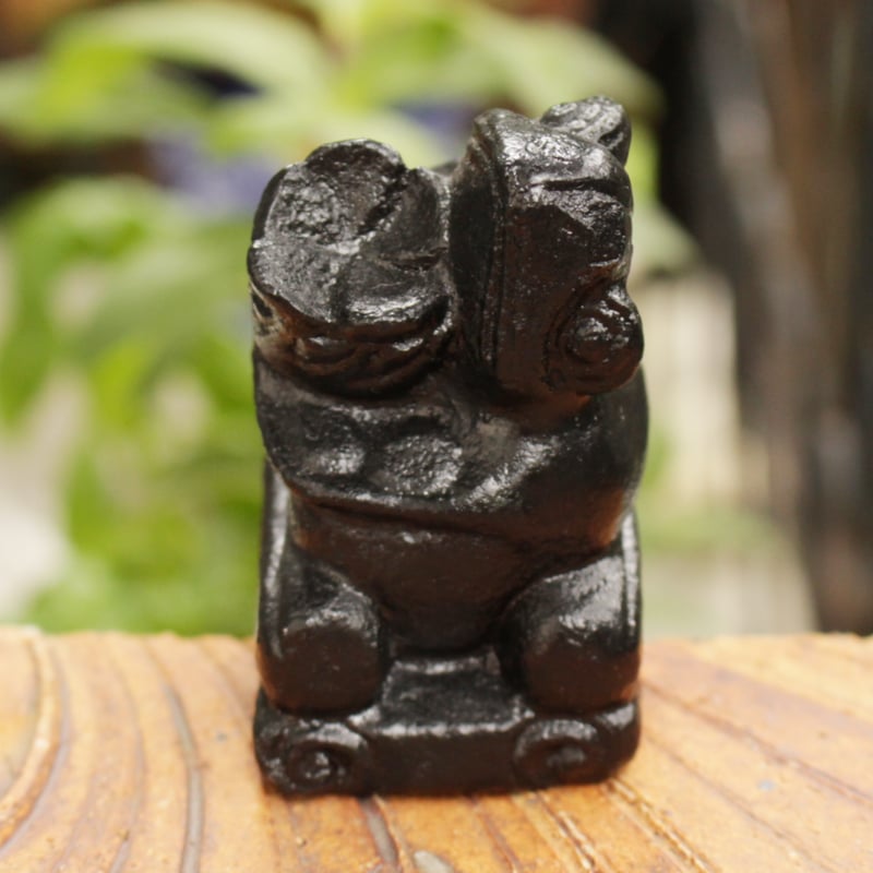 バリ島からやってきた！真っ黒な姿の2匹のカエルの置物 | エスニック
