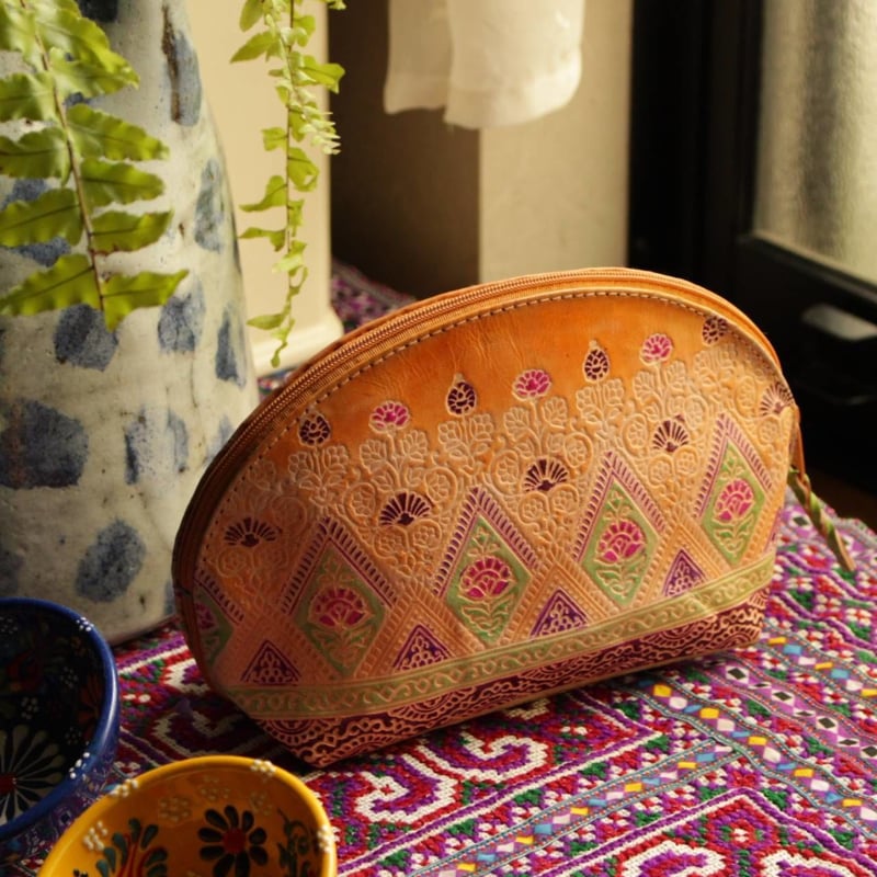 タナベヨシミさん　インド人小物入れ ティンシャケース（ポーチ）｜amanamana アマナマナ