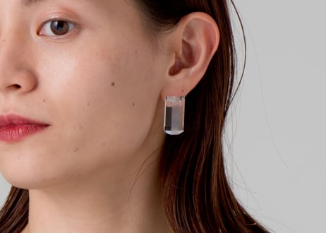 HALF EARRING / PIERCE
