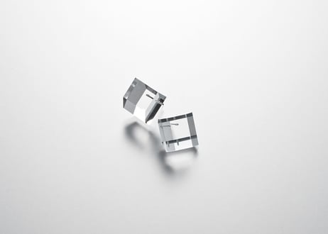 CHAMFER SHORT  EARRINGS / PIERCE