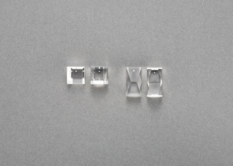 CHAMFER SHORT  EARRINGS / PIERCE