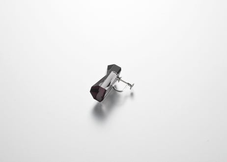 CHAMFER  LONG  EARRING / PIERCE