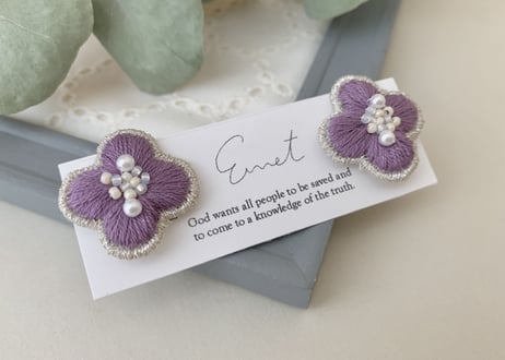 おはな刺繍イヤリング(パープル)