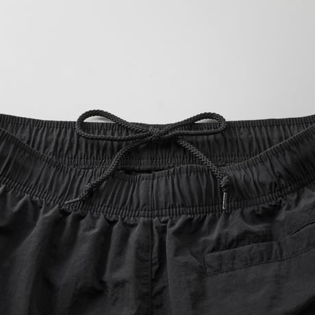 【予約商品】On Fleekナイロンパンツ（WHITE）