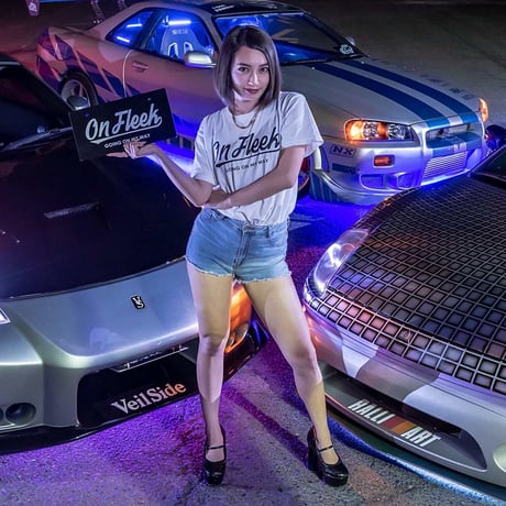 On Fleek プレート