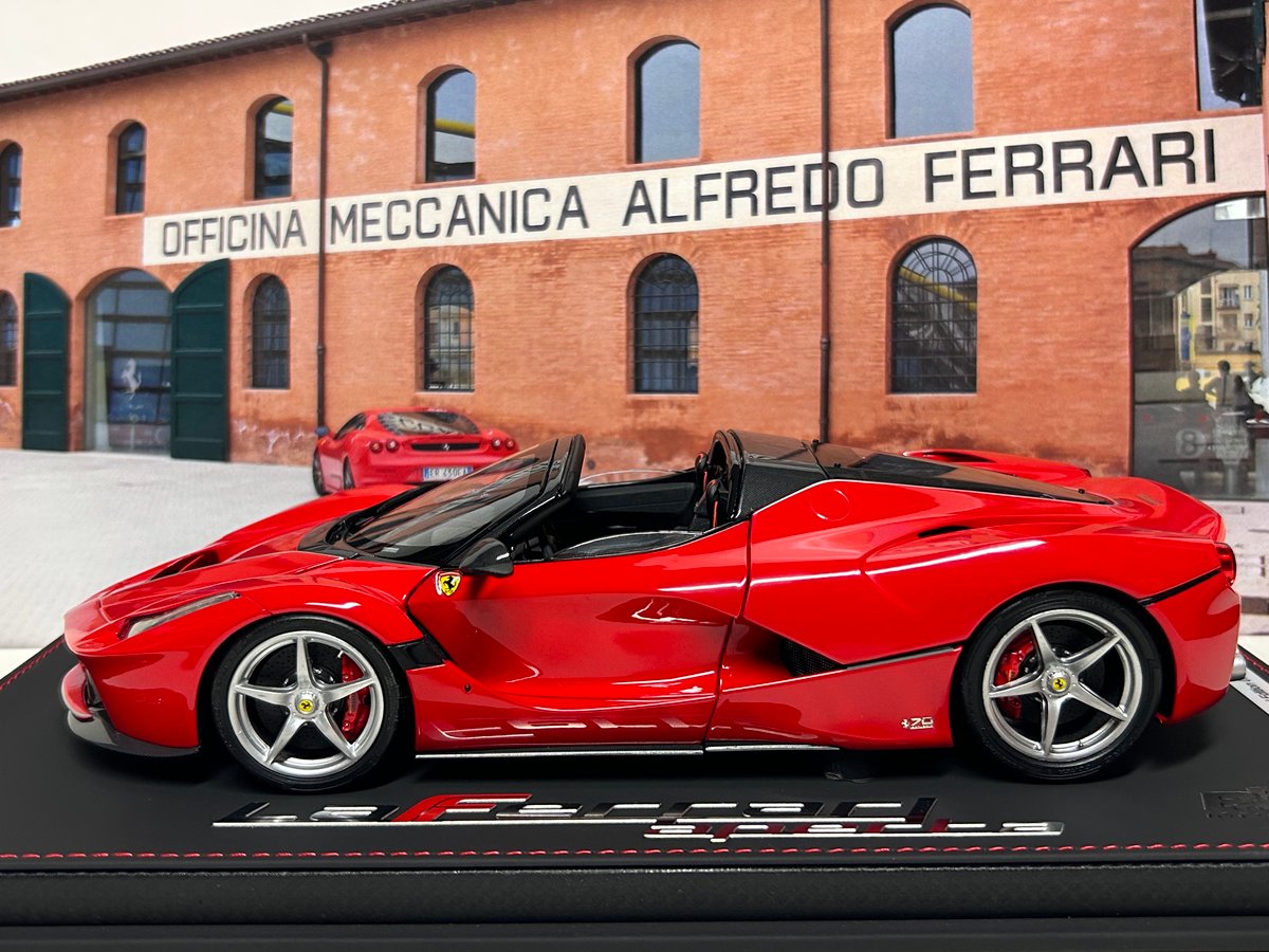 B.B.R BBR 1/18 Ferrari La Aperta Rosso corsa ラフェラーリ