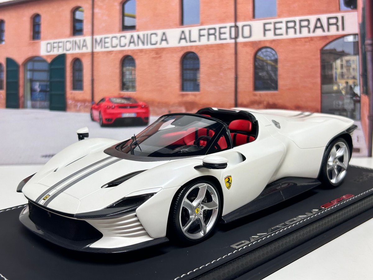 BBR 1/18 2022年モデル フェラーリ SP3 ICONA ホワイト BBR 1/18 Ferrari Daytona SP3 Icona Met Italian White