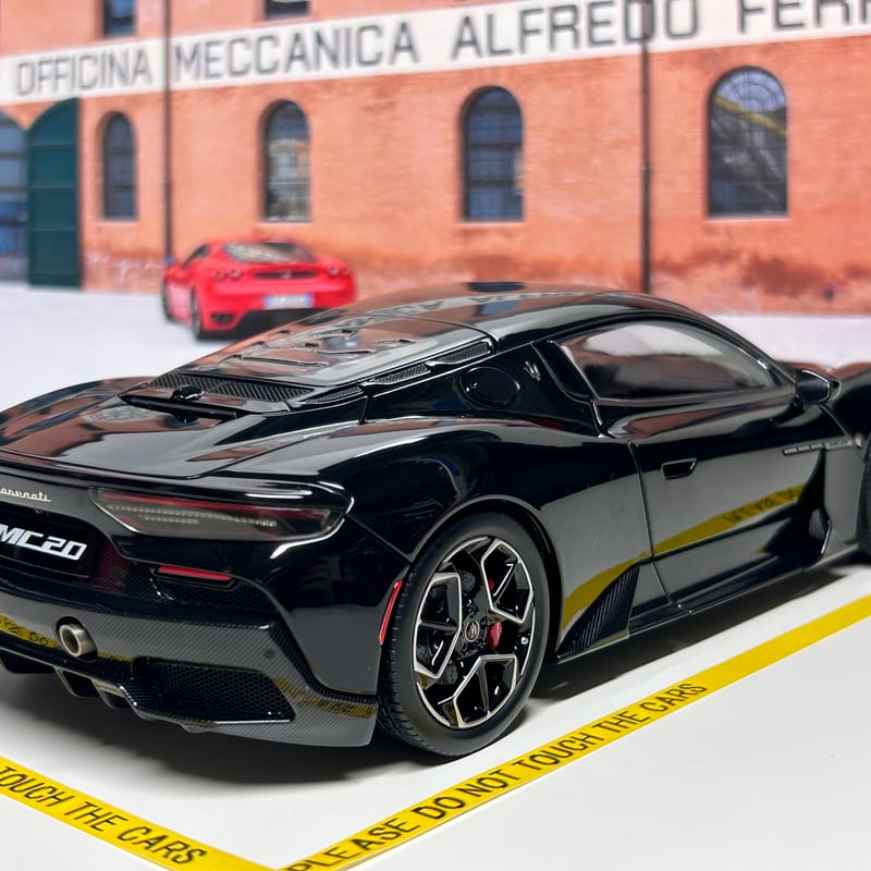 BBR 1/18 Maserati MC20 Nero enigma マセラティ HE1800