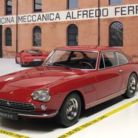 KK scale 1/18 Ferrari 365 GT4/BB 1973 レッド フェラーリ