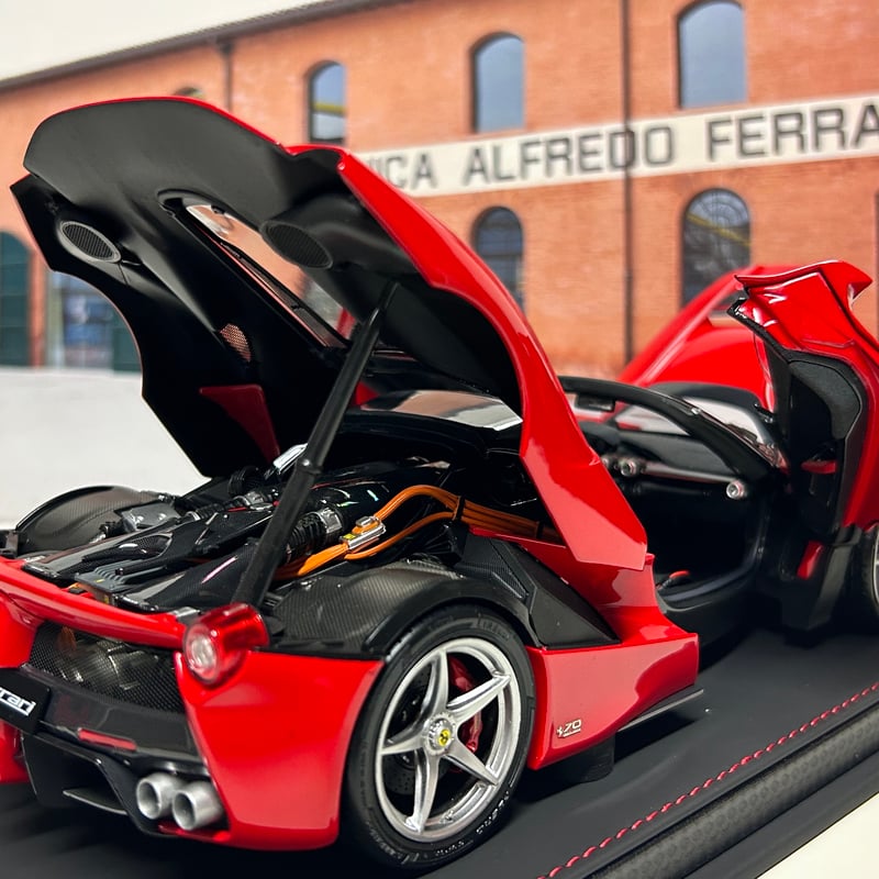 BBR 1/18 Ferrari La Ferrari Aperta Rosso corsa