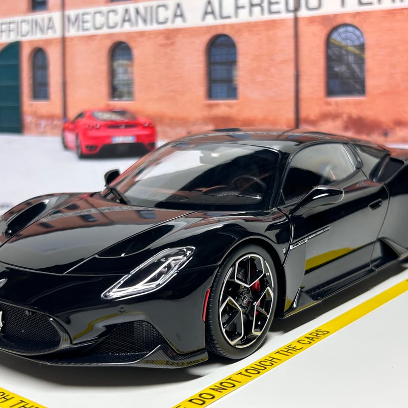 BBR 1/18 Maserati MC20 Nero enigma マセラティ HE1800