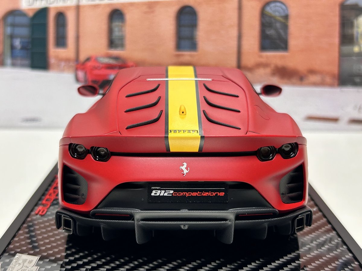 BBR 1/18 Ferrari 812 Competizione Rosso F1-75 フ