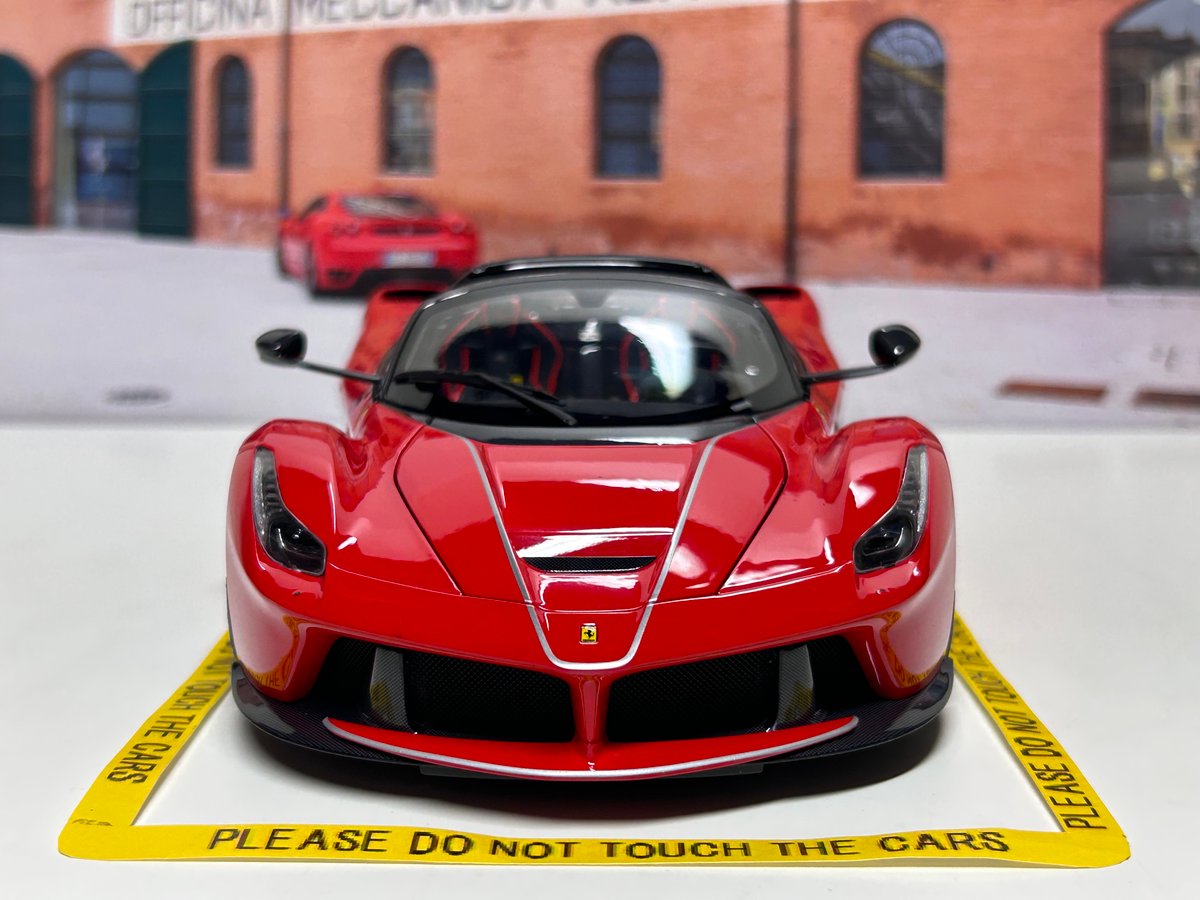 BBR 1/18 Ferrari La Ferrari Aperta Rosso corsa
