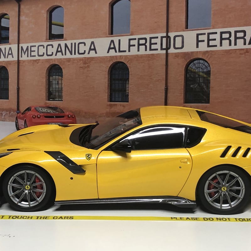 1/18 フェラーリF12カスタム Amazon | 1/18 フェラーリ 〓 F12 TDF ( ツール ・ ド