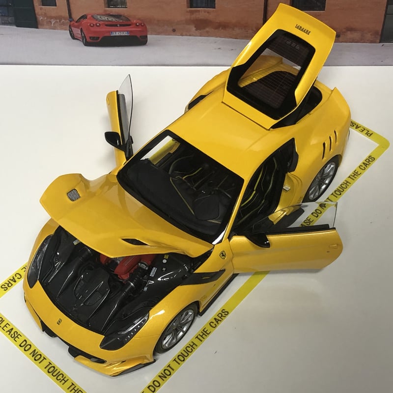 1/18 BBR Dicast Ferrari F12 tdf Giallo Tristrat